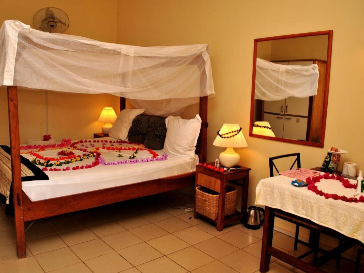Lemon Creek Hotel Resort Bijilo ภายนอก รูปภาพ