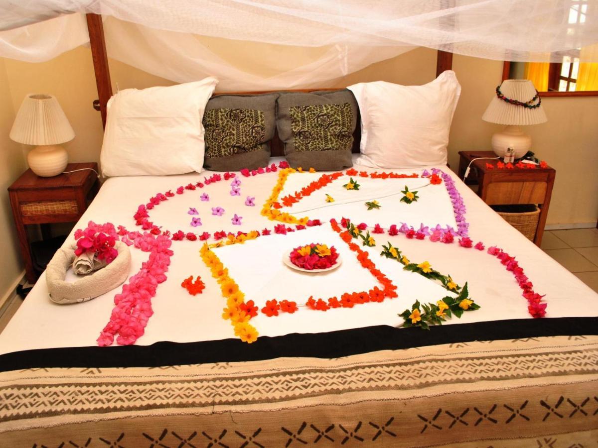 Lemon Creek Hotel Resort Bijilo ภายนอก รูปภาพ