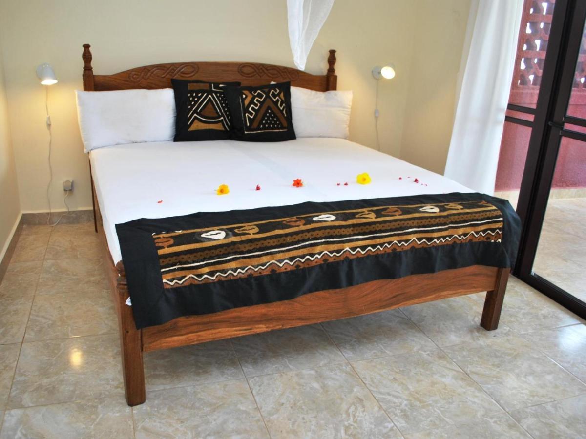 Lemon Creek Hotel Resort Bijilo ภายนอก รูปภาพ