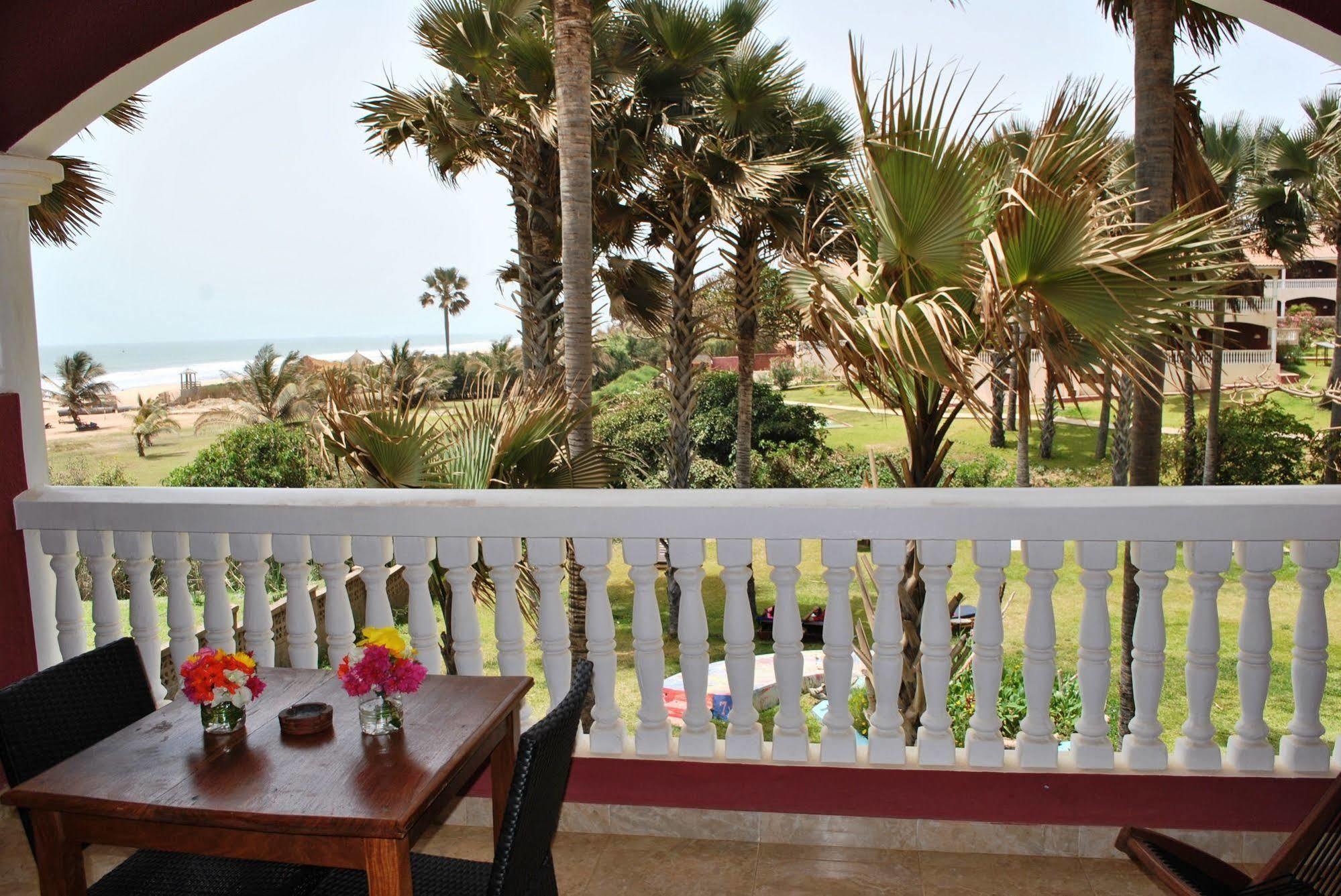 Lemon Creek Hotel Resort Bijilo ภายนอก รูปภาพ