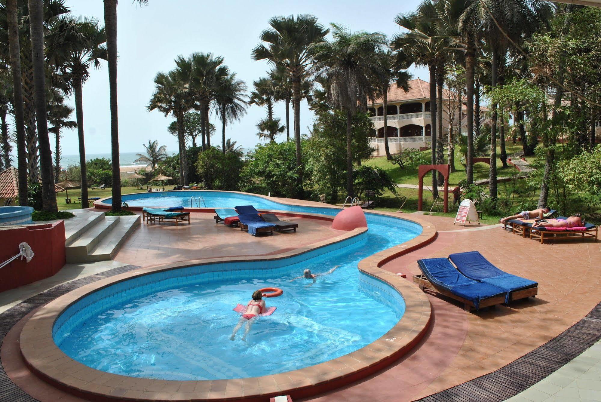 Lemon Creek Hotel Resort Bijilo ภายนอก รูปภาพ